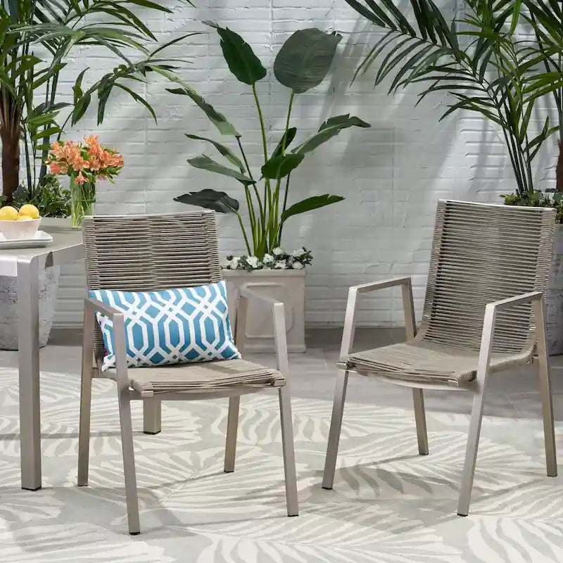 Lot de 2 chaises de salle à manger modernes d'extérieur avec sièges en corde tressée, cadre en aluminium, idéales pour salle à manger, salon, balcon, patio.