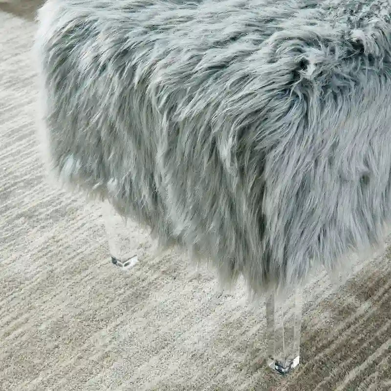 Pouf contemporain en fausse fourrure acrylique par