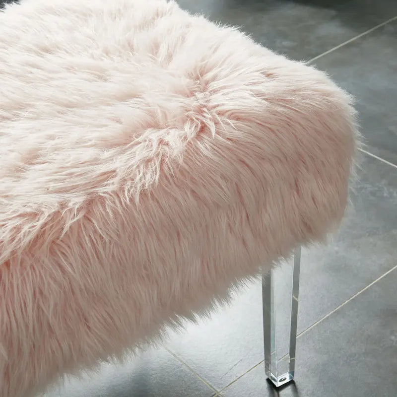 Pouf contemporain en fausse fourrure acrylique par